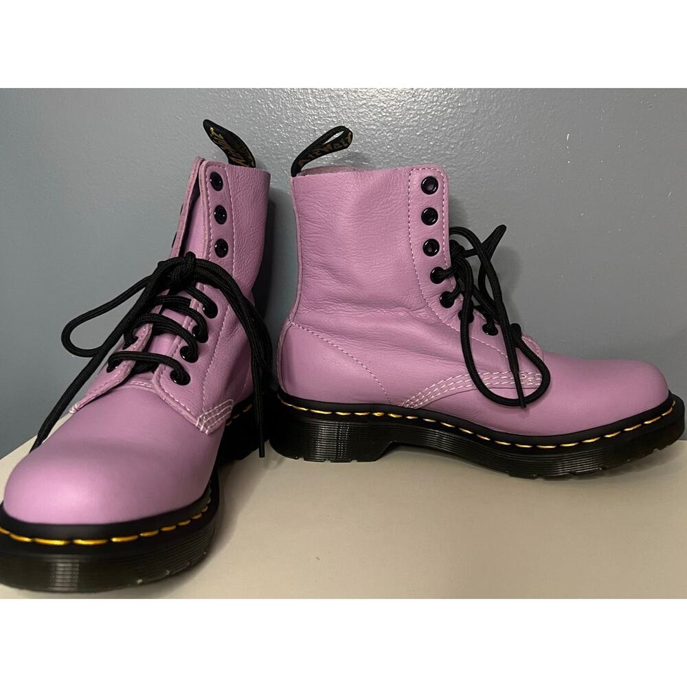 NIB Dr. Martens 1460 Pascal Boots in Lilac - Women's Size 6 - Picture 5 of 10